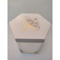 Коробка "Шестигранна Happy Birthday" із золотим тисненням, для торта, квітів; 300*250 мм + ПОДАРУНОК - підкладка ХДФ 3 мм